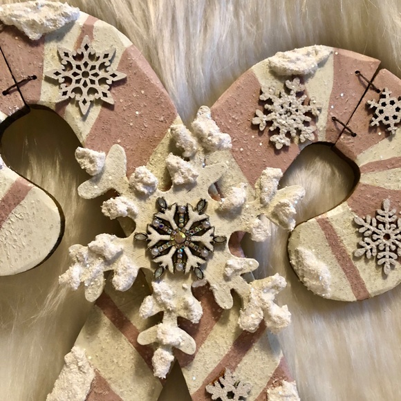 Pink & Cream Candy Cane Christmas Wall Decor - Picture 2 of 5